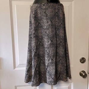 EUC Harold’s 100% SILK Floral Medallion Print Skirt vintage